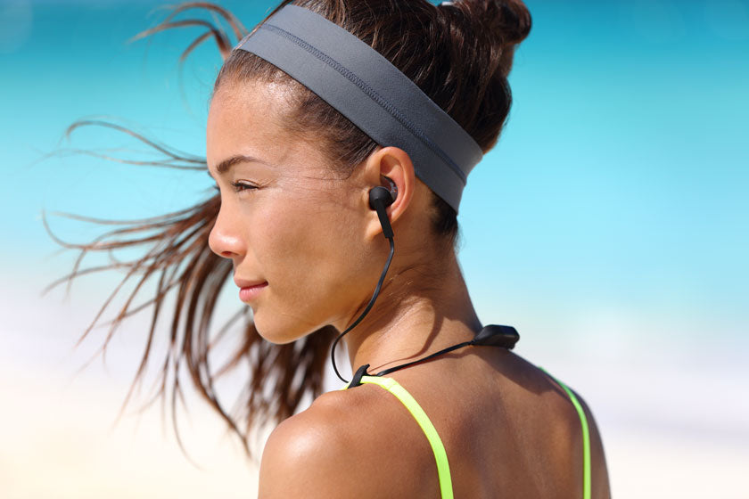 A Look At Our Best Running Headbands For Intense Workouts