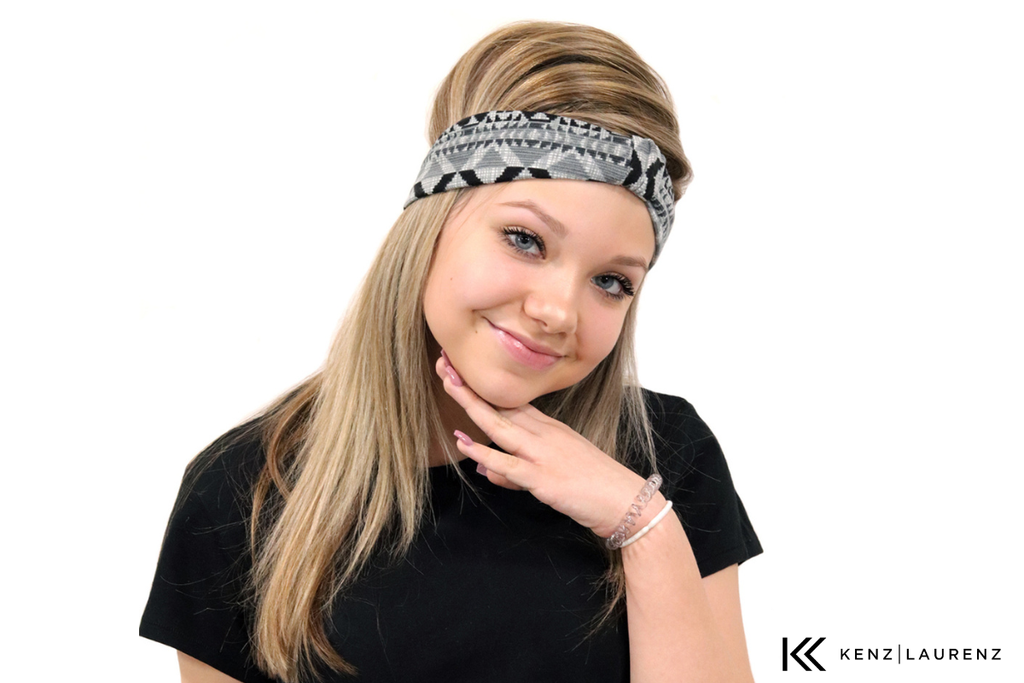 Spring Hairstyles 2026: Cute and Easy Looks with Bows, Headbands &amp; Scrunchies | Kenz Laurenz