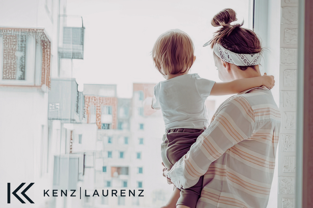 Easy Mom Hairstyles for Mother’s Day (Quick, Cute Looks with Accessories)